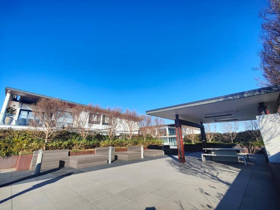 Lakeside Apartment, Walking Distance To Foreshore Kingston Exterior foto