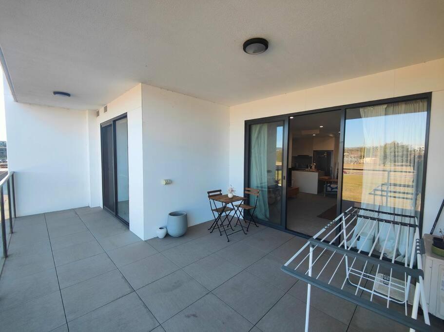 Lakeside Apartment, Walking Distance To Foreshore Kingston Exterior foto