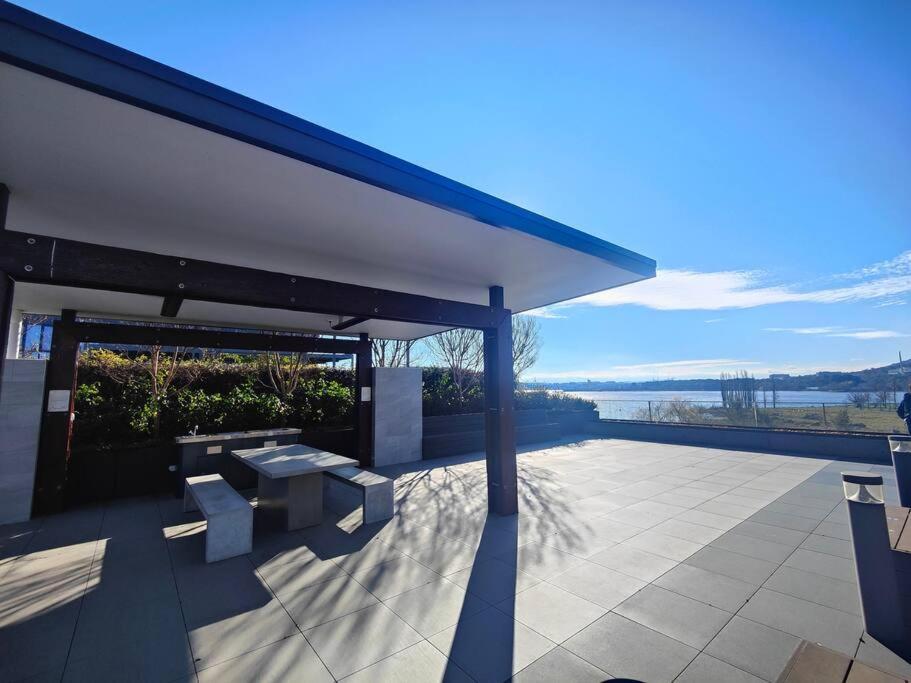 Lakeside Apartment, Walking Distance To Foreshore Kingston Exterior foto