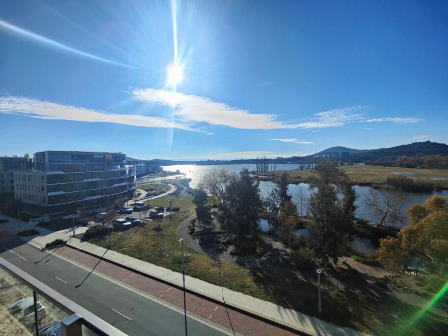 Lakeside Apartment, Walking Distance To Foreshore Kingston Exterior foto